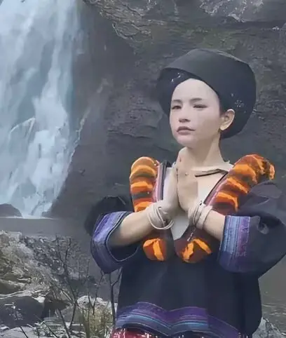 《苗族瀑布女孩》1080P高清全集免费在线看，无删减完整版在樱花动漫，网盘免费分享 - VS影院