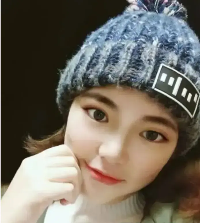 震惊！《洛阳法官刘亚格》曝光女法官刘亚格权色交易，判决书换保时捷致其落马，高清无广告观看！