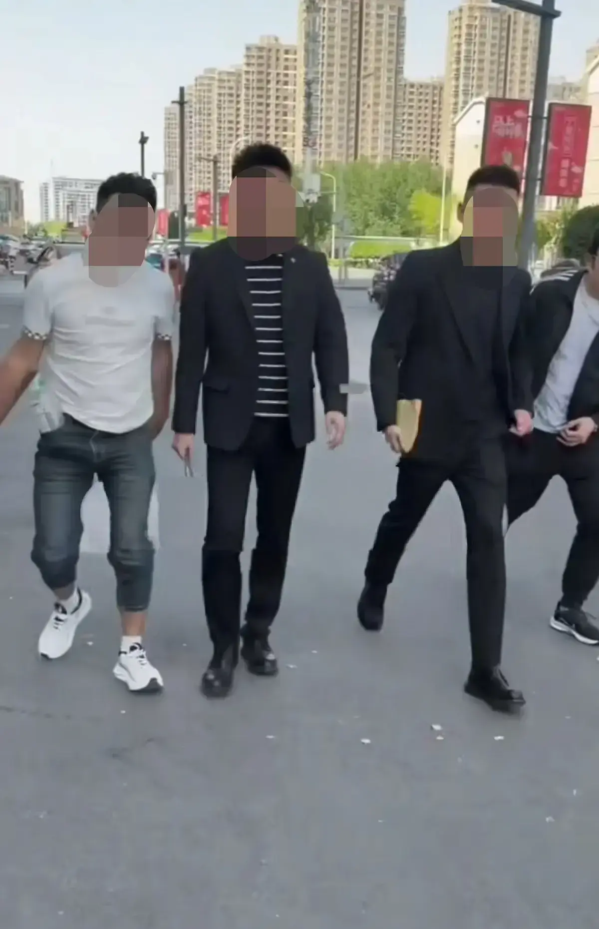 独家揭秘《宁夏漠南尚军马军马林网红事件》，免费在线观看全流程高清视频-宁夏网红事件最新进展追踪，原视频4K画质播放-了解事件来龙去脉