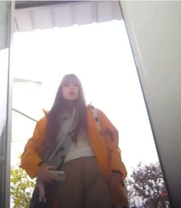 《抖音木木》呈现海岛度假风岛遇写真 - 少女与海风交织的绝美画面 - 1080P高清画质在线观看 - 《抖音木木》开启梦幻之旅