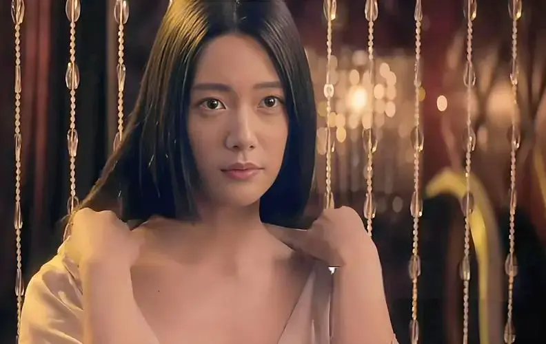 韩国电影《美人》未删减版1080P高清在线观看-情欲美学极致演绎-《美人》全集免费无广告畅看-星辰影院