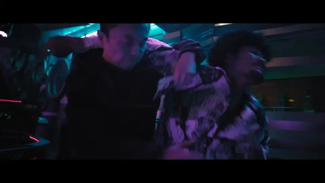 《火遮眼》相关资源图片