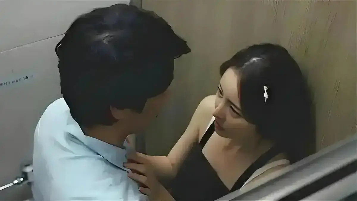 韩国伦理片《善良的小姨子》无删减蓝光4K正片在线播放-【夸克网盘】独家资源一键获取《善良的小姨子》纯净无广告观看