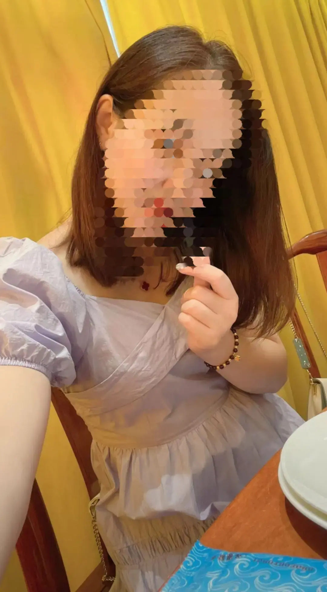 《盐城金店一拖三事件完整视频》