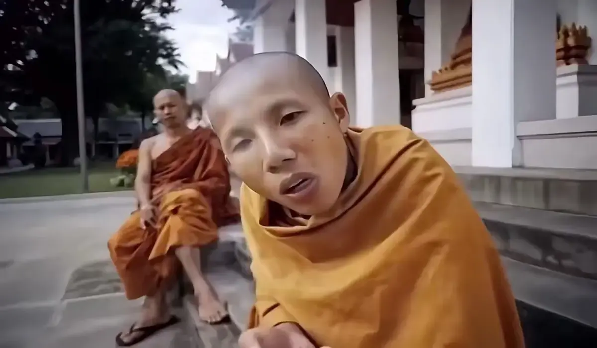 想看《克罗心佛教和尚吐烟原视频》？这里有超清无删减版本，免费观看无广告，纯净极速播放，克罗心佛教和尚吐烟原视频别错过！