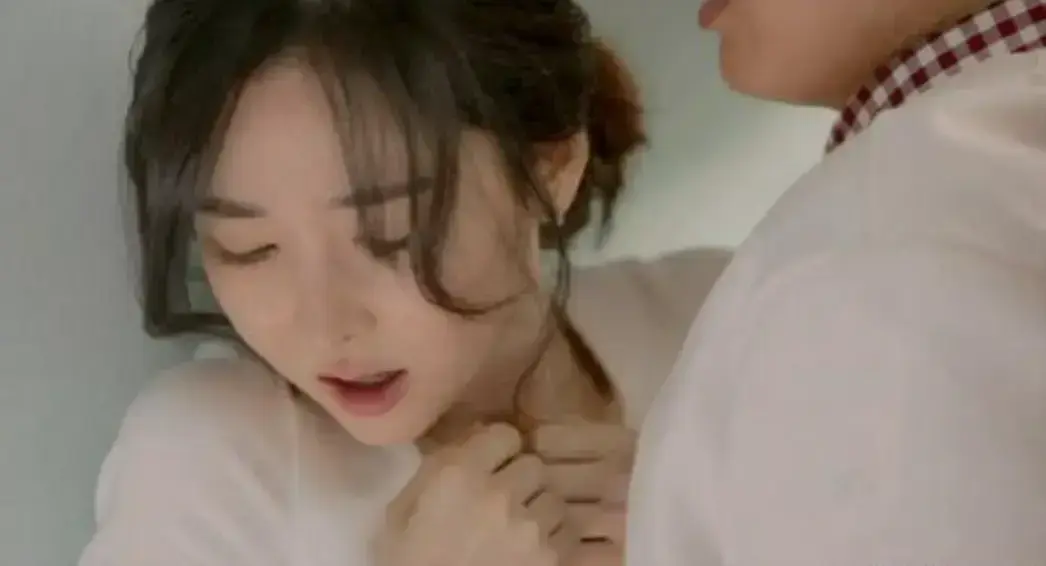 韩国电影《表妹》未删减版高清完整版-《表妹》免费在线看无广告无缓冲伦理爱情片